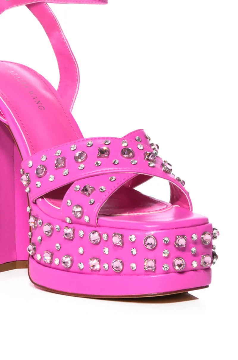 AZALEA WANG FRANCIE EMBELLISHED CHUNKY SANDAL IN PINK