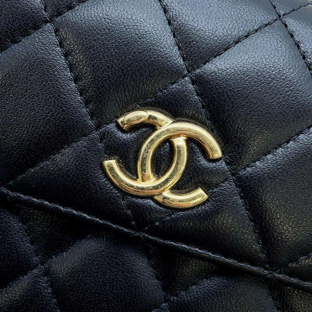CHANEL Matelasse Pearl Logo Top Handle ChainShoulder Bag Black AP3513 Lambskin
