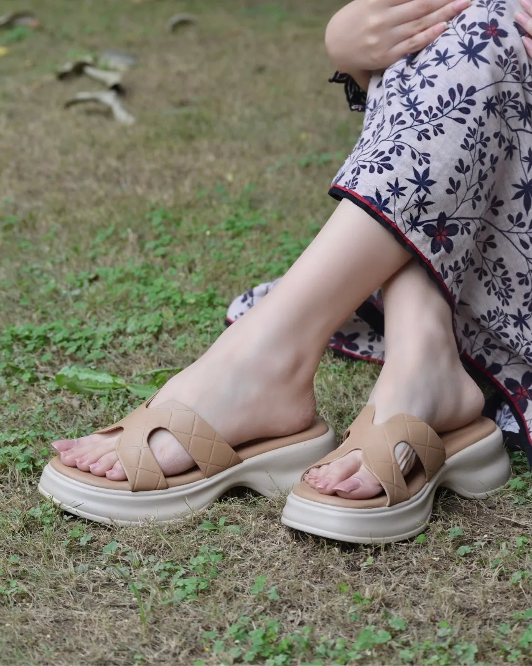 Kesha Chunky Platforms - Beige