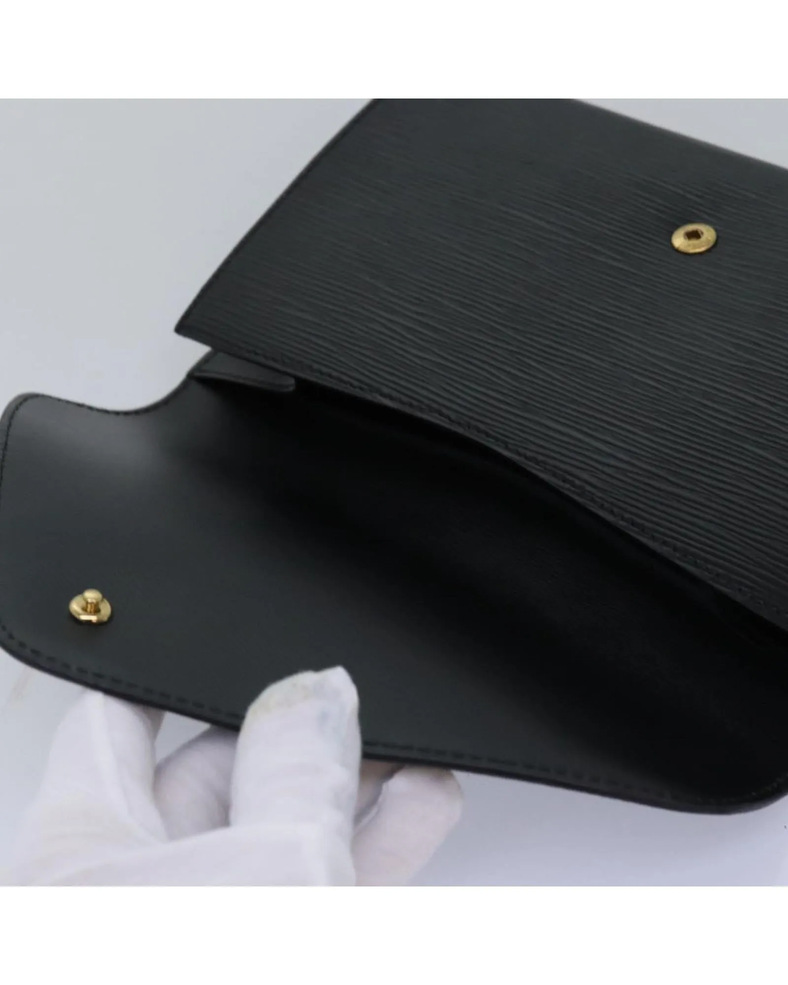 Louis Vuitton Pochette Clutch Bag in Black Epi Leather
