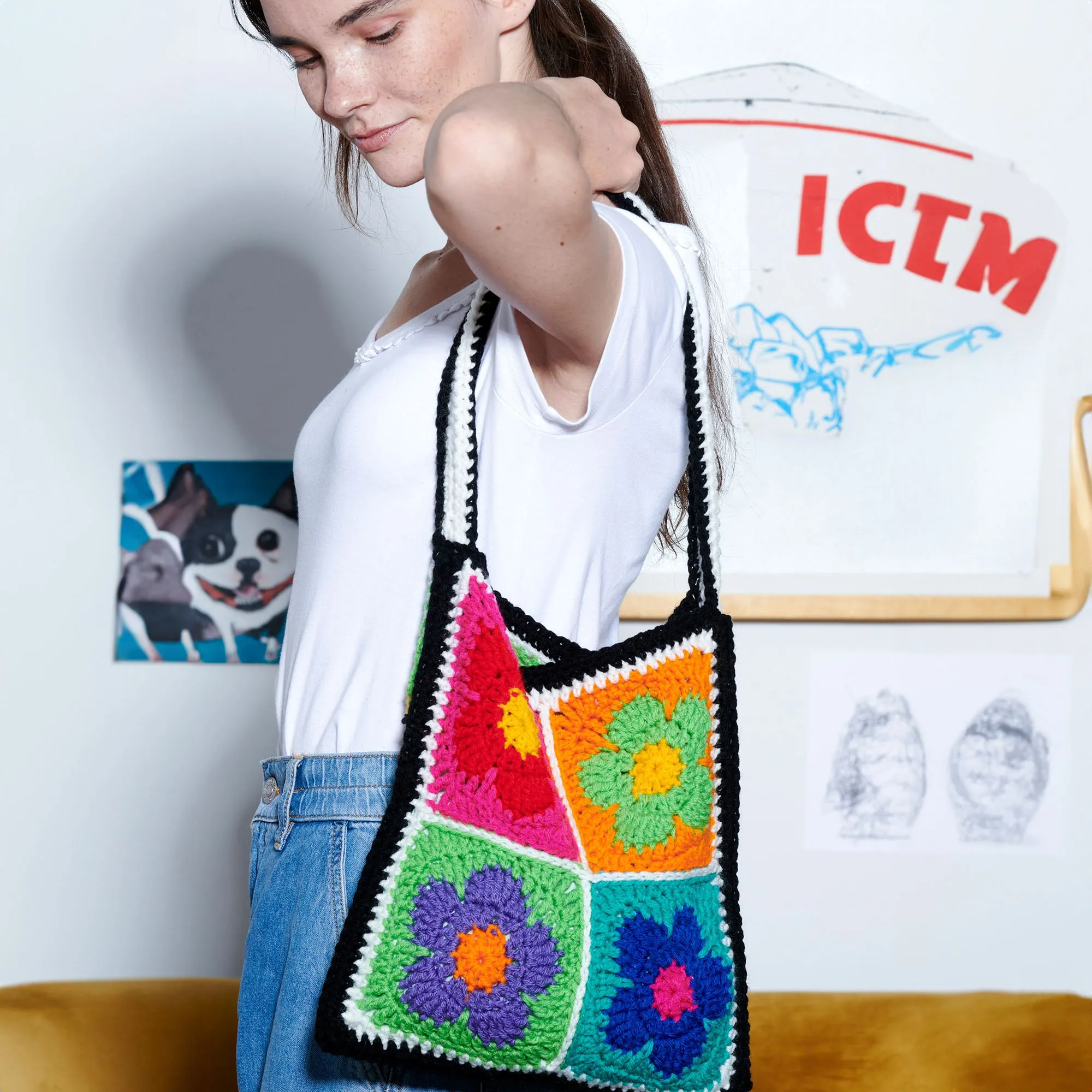 Red Heart Funky Flower Crochet Tote