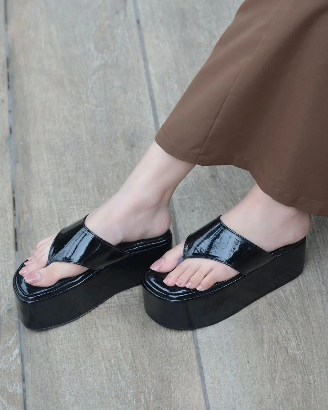 Y2K Platforms - Black